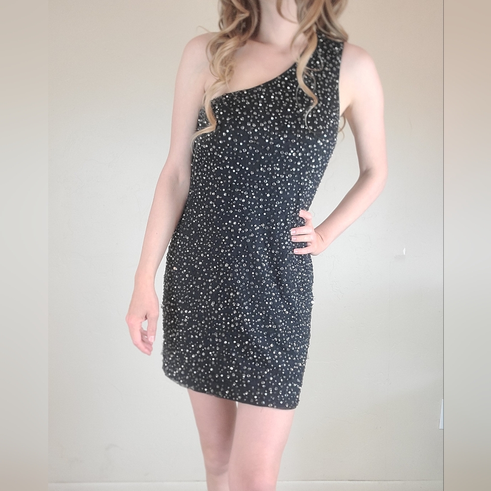 NWT French Connection 'Starstruck' One Shoulder Beaded Classy Party Dress Size 6